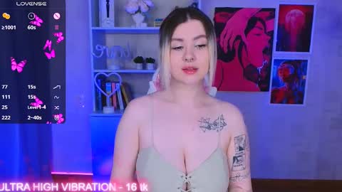Snapshot of cutie_mili chatting on 03-10-25, 05:11 mili online show from 03-10-25, 05:11