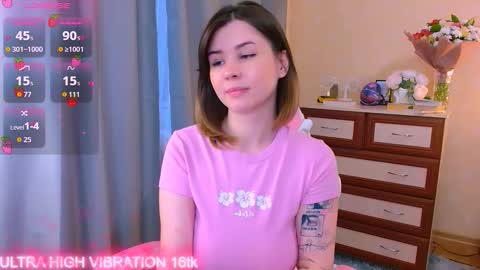 Snapshot of cutie_mili chatting on 10-09-25, 10:02 mili online show from 10-09-25, 10:02