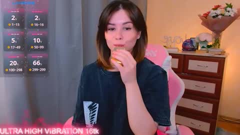 Snapshot of cutie_mili chatting on 10-11-25, 07:51 mili online show from 10-11-25, 07:51