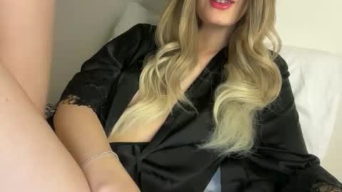 Snapshot of cutie_n111 chatting on 04-07-26, 05:19 Call me cutie online show from 04-07-26, 05:19