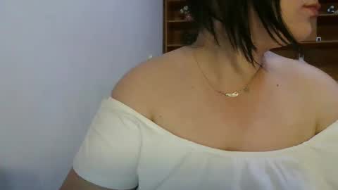 Snapshot of cutieammy chatting on 05-11-26, 10:29 Ami online show from 05-11-26, 10:29