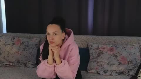 Trisha  online show from 04-15-26, 07:37