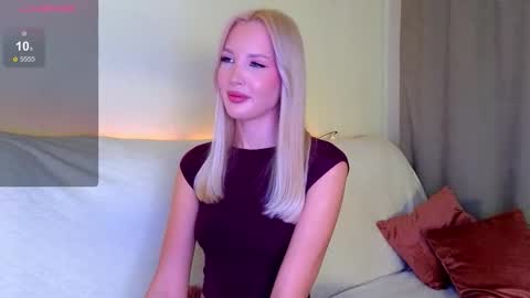 cutiefull_lion online show from 02-18-26, 05:25