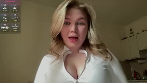 Julie  online show from 03-31-26, 02:39