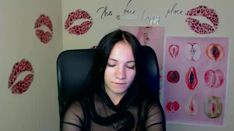 Emma online show from 06-10-26, 06:23