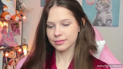 Rori  Instagram cutierori  online show from 01-25-25, 05:07