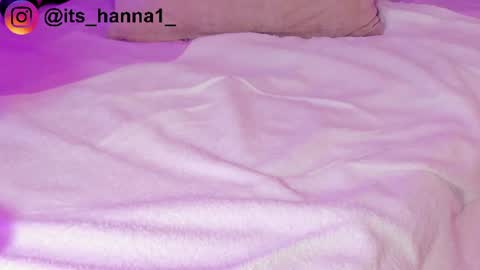 Snapshot of cutte_hanna18 chatting on 07-23-26, 01:58 Hannah online show from 07-23-26, 01:58