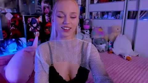 Nora online show from 07-12-26, 08:22
