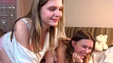 Snapshot of cuttiestwo chatting on 02-26-26, 08:08 Kathrin Alice online show from 02-26-26, 08:08