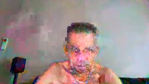 Snapshot of cwaddle chatting on 05-28-26, 12:13 cwaddle online show from 05-28-26, 12:13