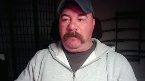 Bubba Bull online show from 12-17-25, 06:41