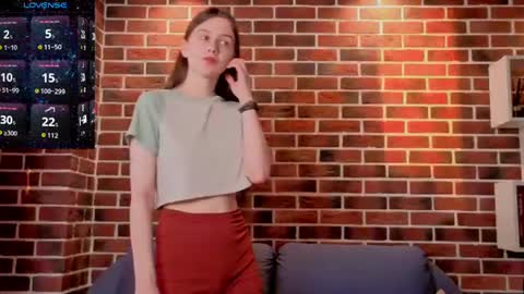 Snapshot of cwendenmon chatting on 06-21-26, 06:54 Ashly online show from 06-21-26, 06:54