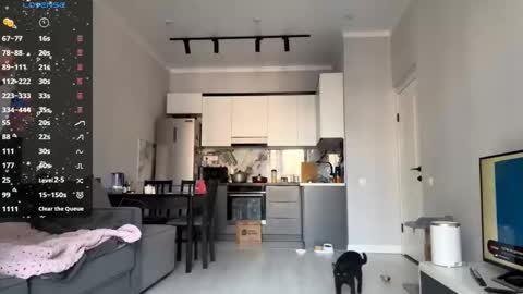 Akemi online show from 09-18-25, 09:33