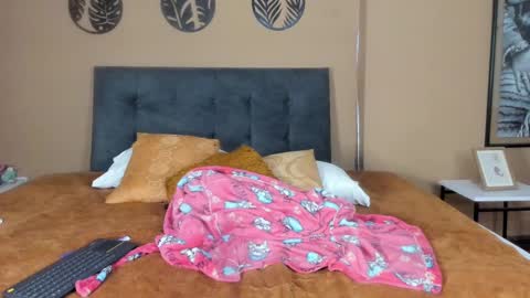 Cyan online show from 01-02-25, 07:18