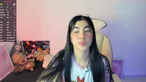 Snapshot of cyber_lizz chatting on 12-21-25, 10:06 Liz online show from 12-21-25, 10:06