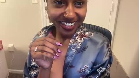 Snapshot of cyberebony chatting on 09-30-25, 12:26 Cyber Ebony online show from 09-30-25, 12:26