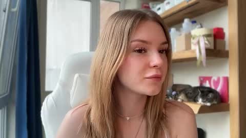 Im Emi streaming with my friend Reyna today online show from 05-29-26, 12:58