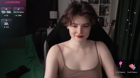 Helen Blossom online show from 11-17-25, 08:25