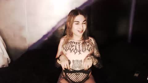 Nikki online show from 12-25-24, 03:18