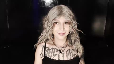 Snapshot of cybertrouble_ chatting on 05-18-26, 10:26 Nikki online show from 05-18-26, 10:26