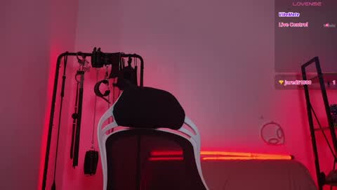 Snapshot of cyberxgoddess_ chatting on 05-14-26, 06:09 Lily Goddess online show from 05-14-26, 06:09