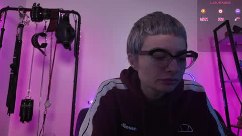 Snapshot of cyberxgoddess_ chatting on 05-19-26, 06:03 Lily Goddess online show from 05-19-26, 06:03