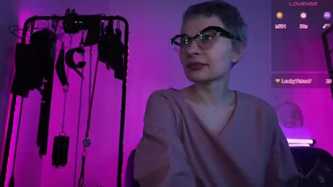 Snapshot of cyberxgoddess_ chatting on 05-22-26, 06:42 Lily Goddess online show from 05-22-26, 06:42