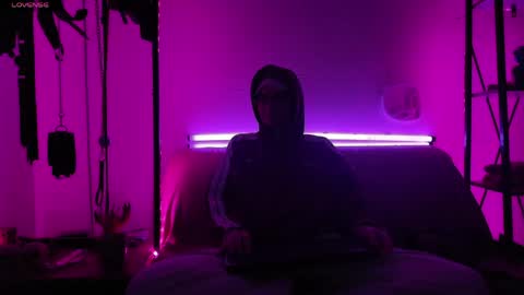 Snapshot of cyberxgoddess_ chatting on 05-24-26, 09:09 Lily Goddess online show from 05-24-26, 09:09