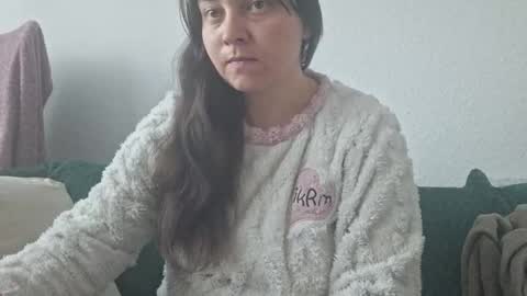 Cyndee Winter online show from 10-15-25, 07:52