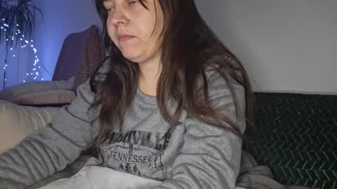 Cyndee Winter online show from 10-20-25, 04:29