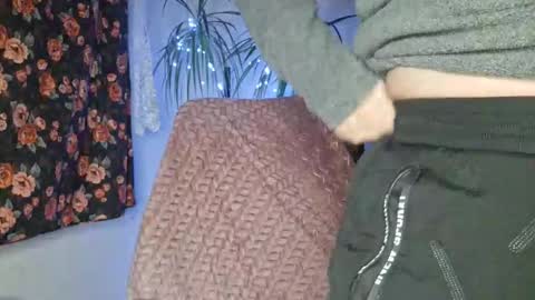 Cyndee Winter online show from 01-14-26, 04:56