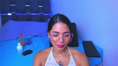 Snapshot of cyndycranforsquirt chatting on 06-21-26, 08:00 cyndycranforsquirt online show from 06-21-26, 08:00