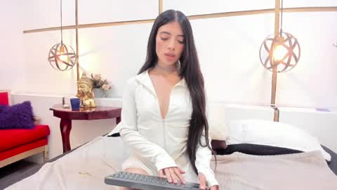 Snapshot of cynthia1fox chatting on 06-07-26, 03:27 Cynthia1fox online show from 06-07-26, 03:27