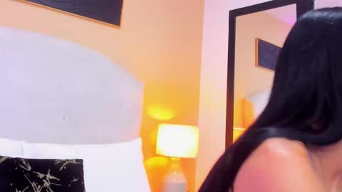 Cynthia Turner online show from 10-14-25, 06:31