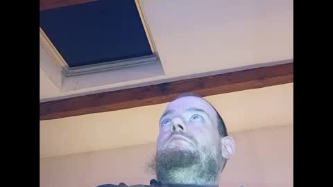 cyrilhot11200 online show from 02-10-25, 11:13