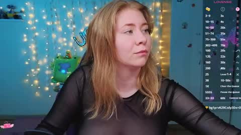 Snapshot of d0nna_ chatting on 05-05-26, 06:49 Donna online show from 05-05-26, 06:49