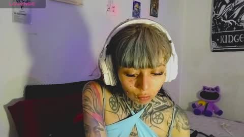 d3m0ny0_0 online show from 04-02-26, 05:05