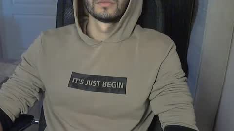 Snapshot of d_____________k chatting on 09-21-25, 08:27 Dolce online show from 09-21-25, 08:27