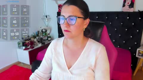 Mia  online show from 03-04-25, 03:48