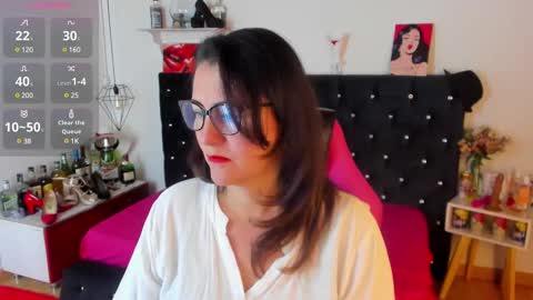 Mia  online show from 03-09-25, 11:14