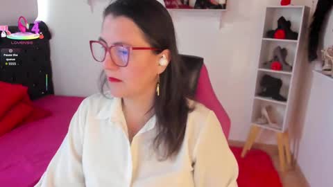 Mia  online show from 09-14-25, 12:04