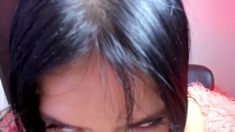 Snapshot of daahanna_ chatting on 12-14-24, 07:29 Ailyn online show from 12-14-24, 07:29