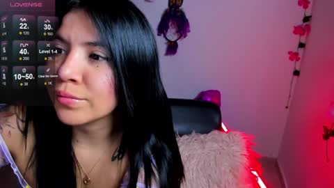 Snapshot of daahanna_ chatting on 01-24-25, 03:43 Ailyn online show from 01-24-25, 03:43