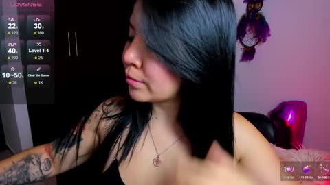 Snapshot of daahanna_ chatting on 01-24-25, 10:08 Ailyn online show from 01-24-25, 10:08