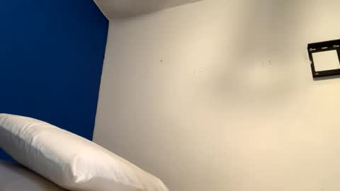 Snapshot of dabeibe chatting on 02-12-26, 11:55 Jewbb online show from 02-12-26, 11:55