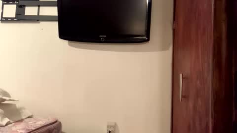 Snapshot of dabeibe chatting on 03-08-26, 02:04 Jewbb online show from 03-08-26, 02:04