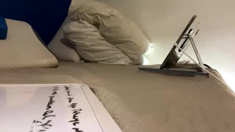 Snapshot of dabeibe chatting on 04-06-26, 04:46 Jewbb online show from 04-06-26, 04:46