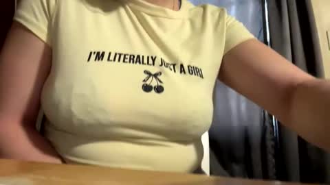 Snapshot of dabqueen_1994 chatting on 03-28-26, 12:16 dabqueen_1994 online show from 03-28-26, 12:16
