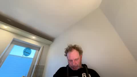 dachdecker7269 online show from 04-06-26, 04:46