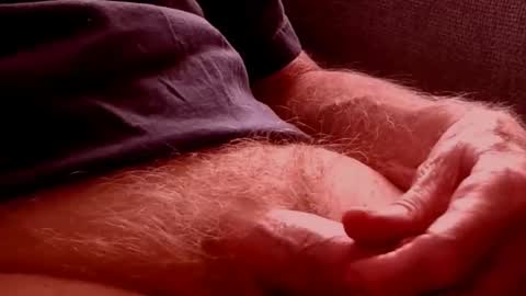 Snapshot of dad_next_door chatting on 01-28-25, 11:28 Richard online show from 01-28-25, 11:28